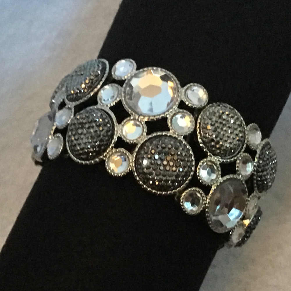 Beautiful stretch bracelet